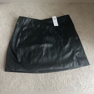 Hollister Ultra High Rise Faux Leather Skirt w/ Slit and Zipper